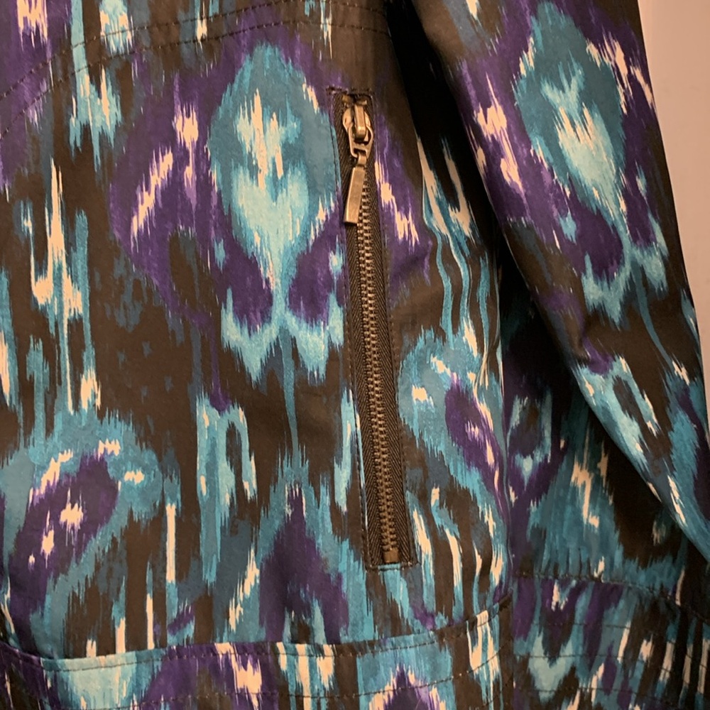 Chico’s Zenergy Watercolor Jacket - Picture 3 of 8